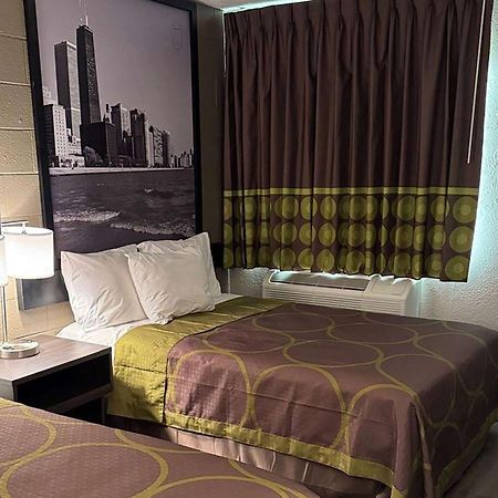 Hotel Super 8 By Wyndham Rockford South Extérieur photo