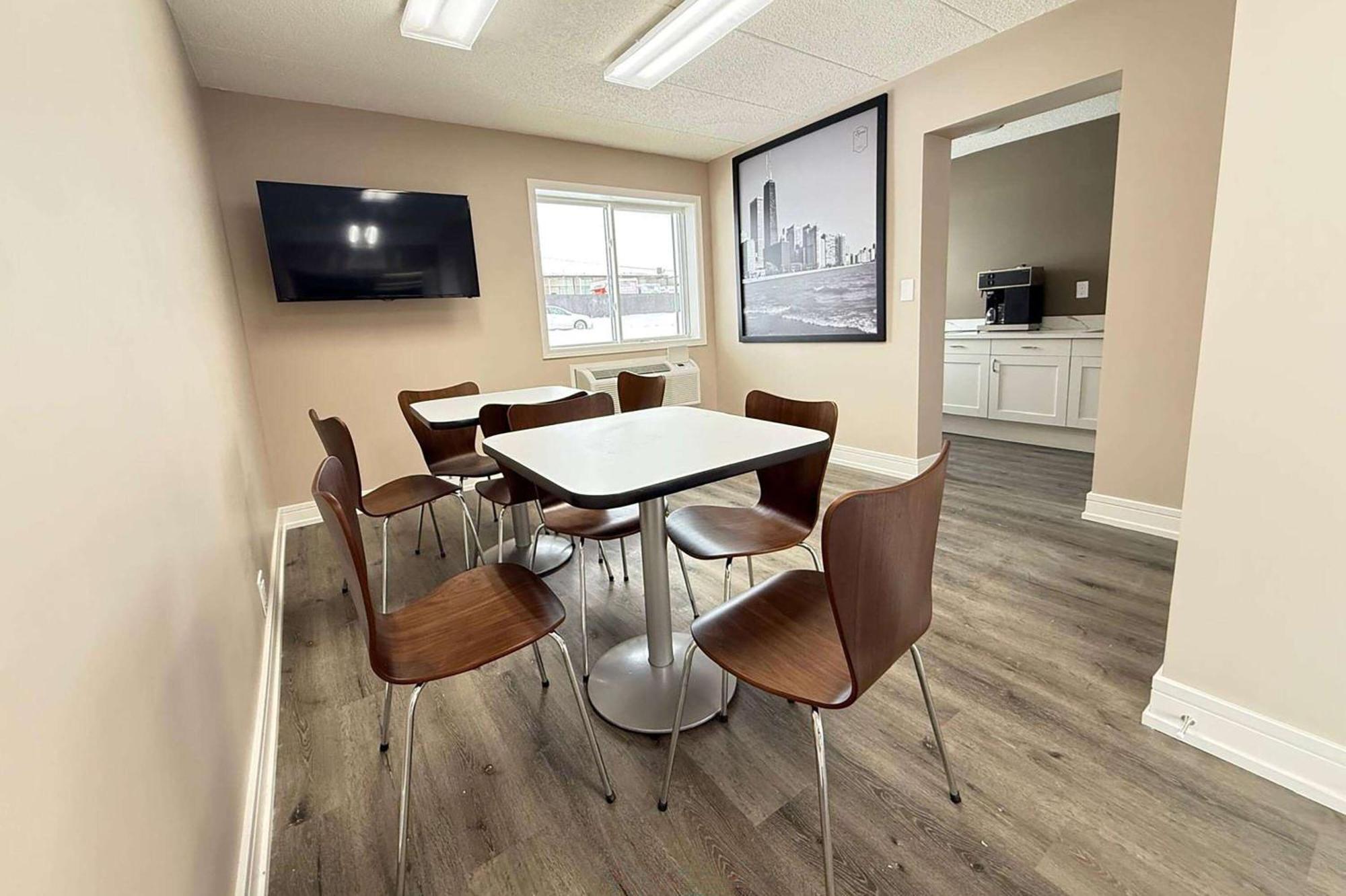 Hotel Super 8 By Wyndham Rockford South Extérieur photo